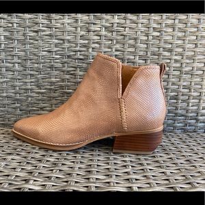 NEW Sarto Ankle Bootie in Size 8.5 Brown